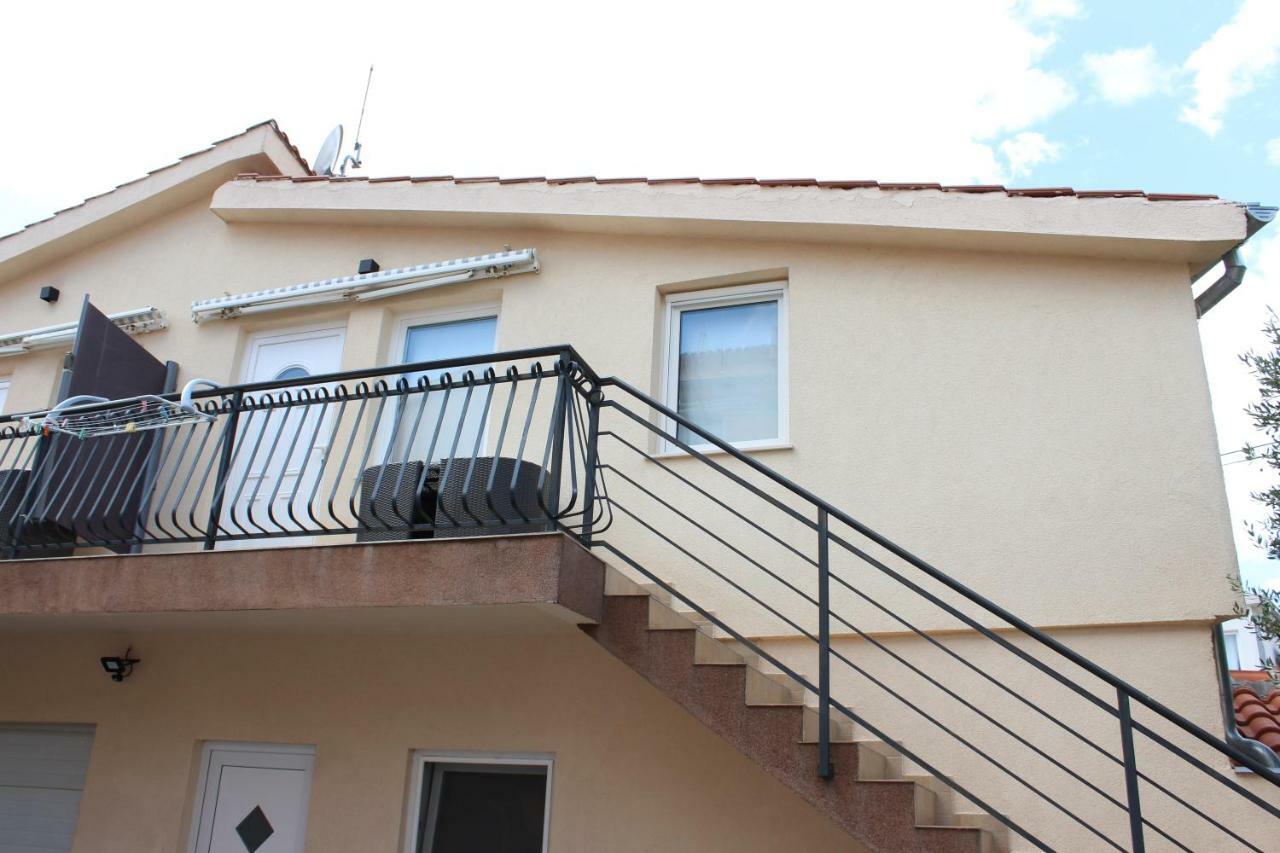 Apartments Villa Jelena Водице Экстерьер фото